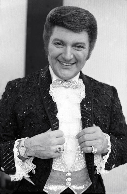 Liberace Wiki Everipedia