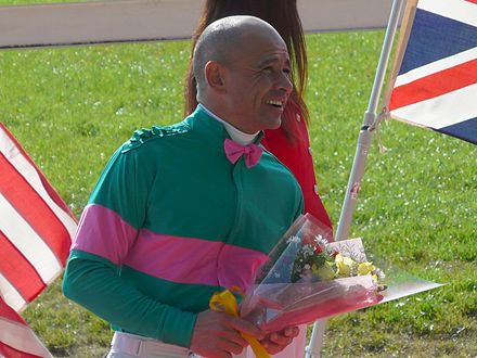 Mike E. Smith | Wiki & Bio | Everipedia