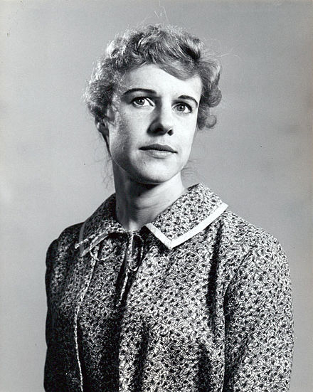 Frances Sternhagen | Wiki & Bio | Everipedia - Frances Sternhagen Why Did She Leave The Closer