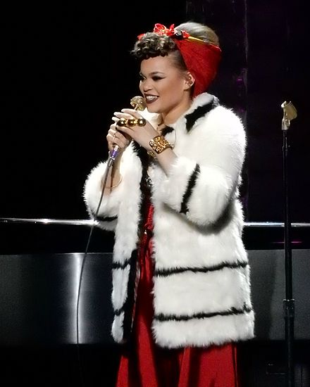 Andra Day | Wiki & Bio | Everipedia